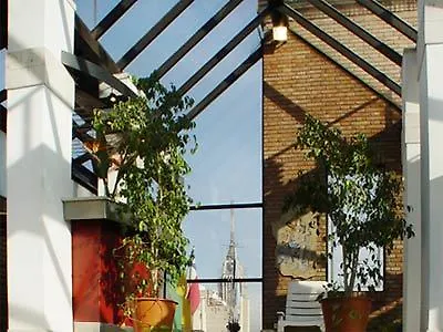 Reina Victoria Suites & Towers Mendoza Hotel