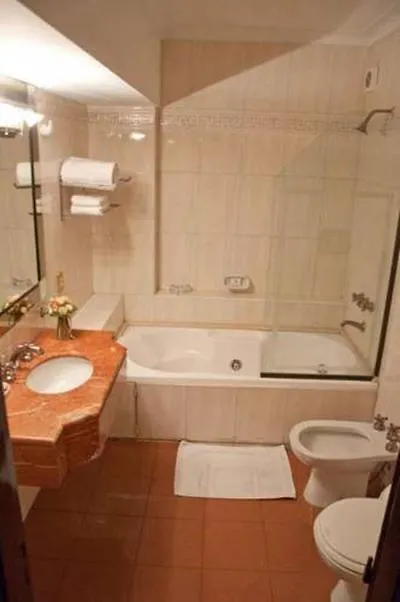 Reina Victoria Suites & Towers Μεντόζα
